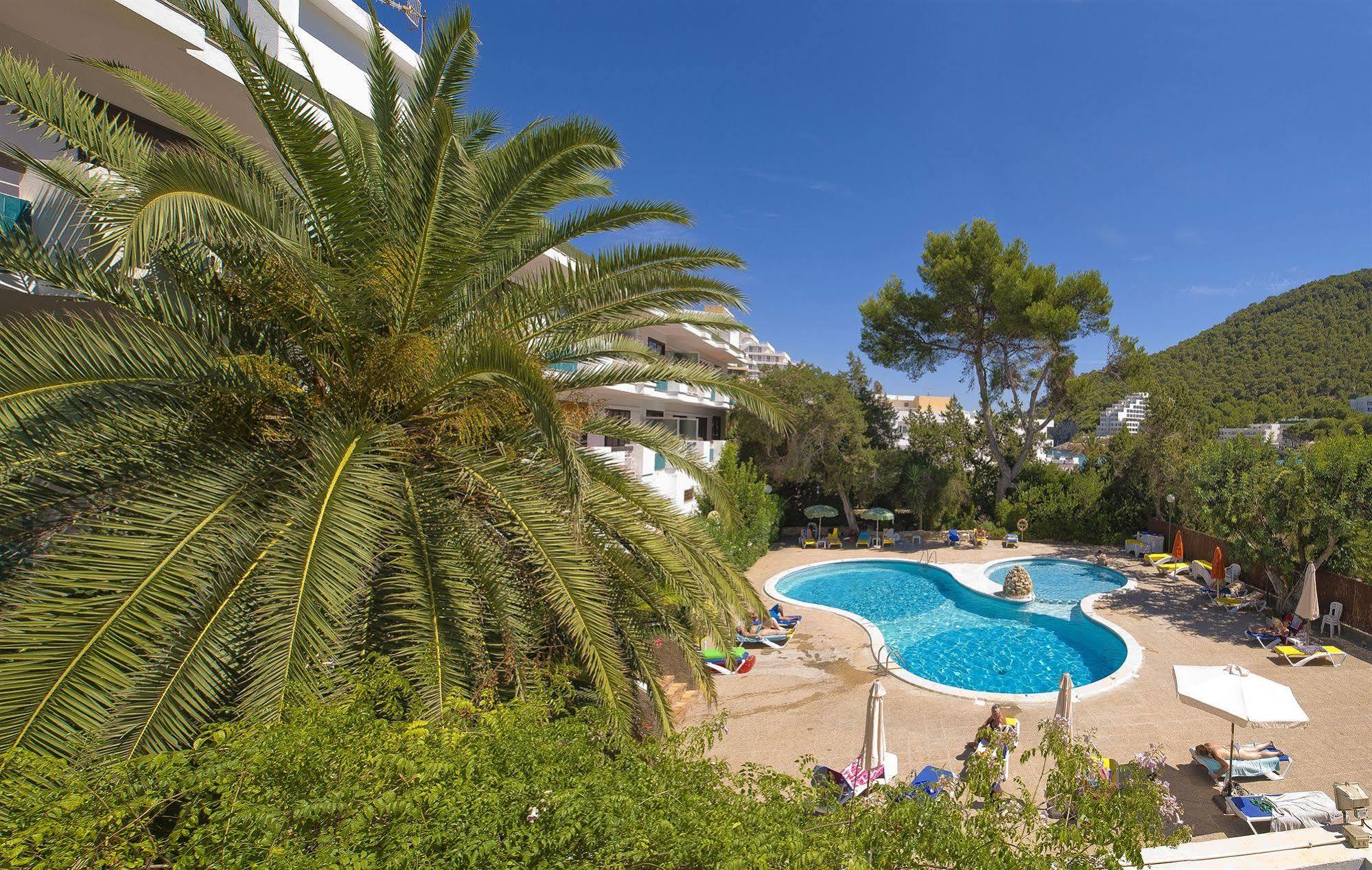Apartamentos Cala Llonga Cala Llonga  Exterior photo